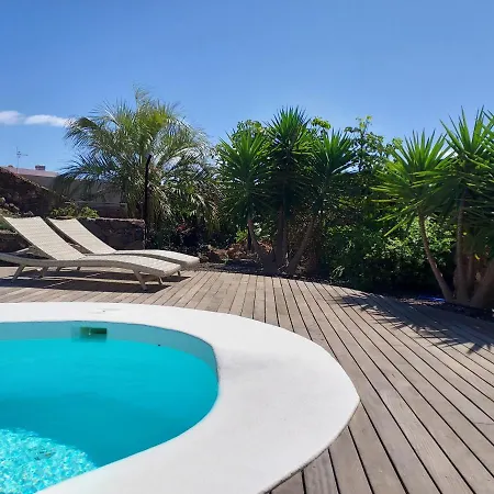 Villa en Lajares. Piscina y Barbacoa Villa